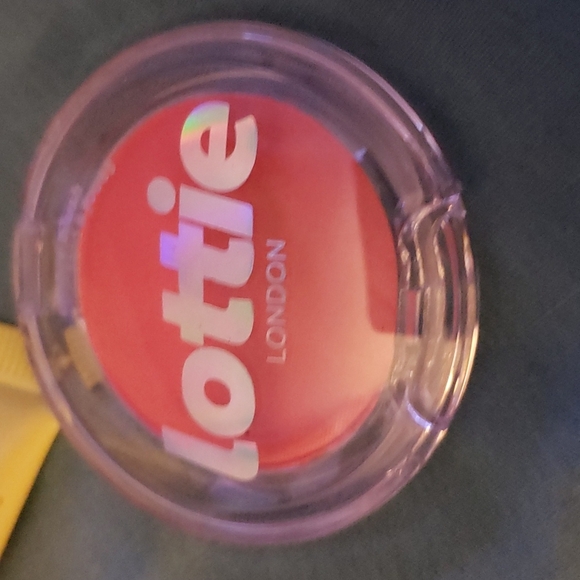 bundle of beauty items - Picture 4 of 6